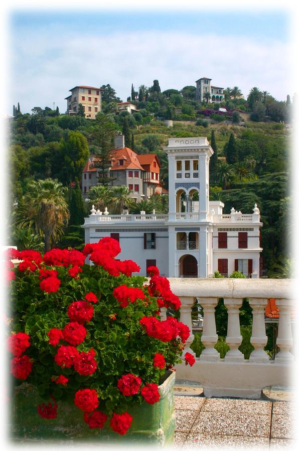 Hotel Aurora Bordighera Exteriör bild